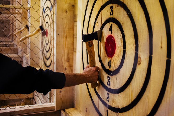 Axe Throwing Experience in Ljubljana - The first few minutes: rules before axes