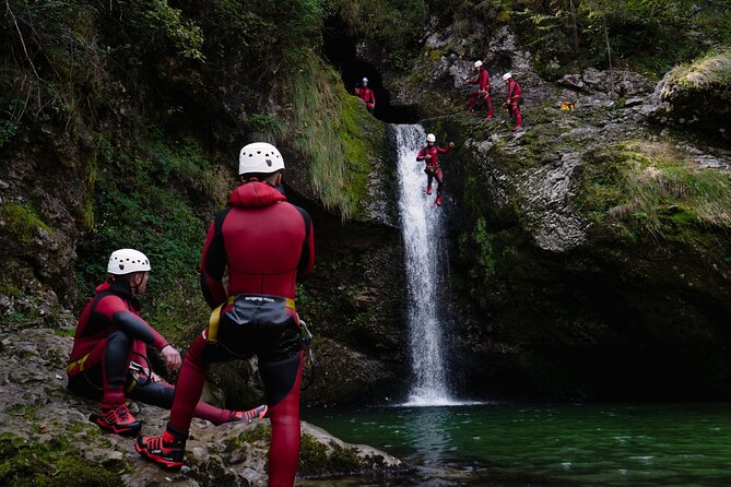 Bled Canyoning Experience - Walking, swimming, and the first canyon features