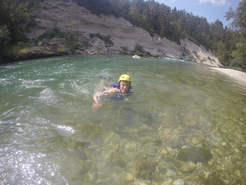 Bled-Rafting on Sava 13km - Starting at the Tinaraft center
