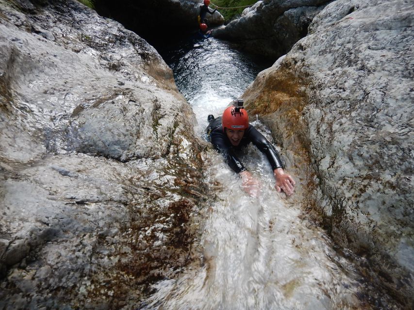 Bovec: Exciting Canyoning Tour in Sušec Canyon - What the guide adds to the experience