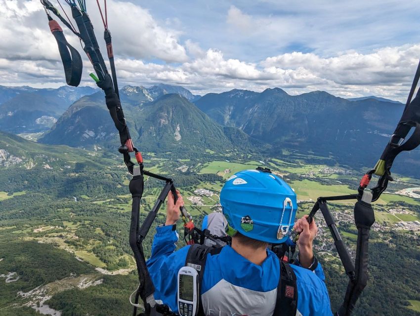 Bovec: Tandem paragliding in Julian Alps - The scenery: river valleys, high peaks, and distant coasts
