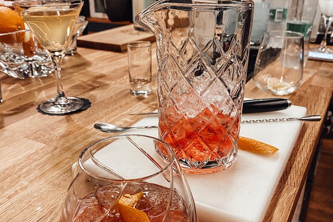 Broken Bones Gin Experience - Tasting Broken Bones Gins