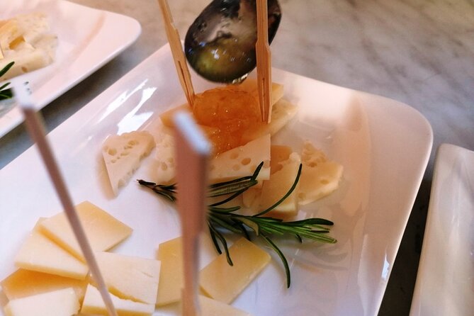 Enjoy in fruit and vegetable delights in Slovenia, Vipava valley - Sweet spreads paired with local cheese