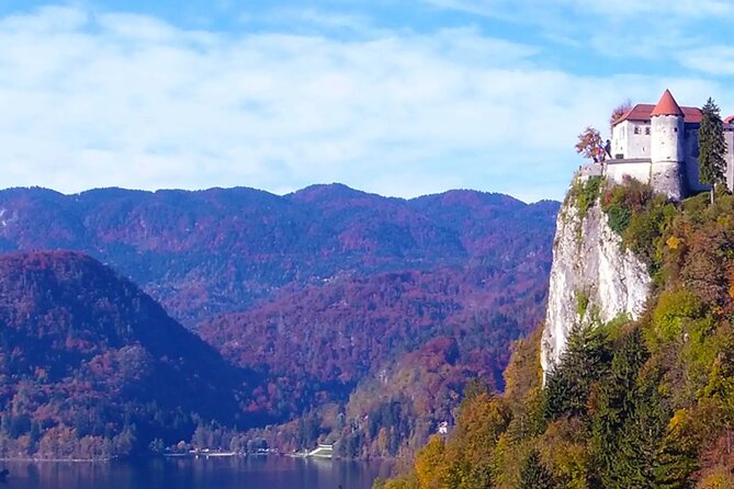 Enjoy the boat ride on Lake Bled and Castle - Taking a traditional pletna to the island