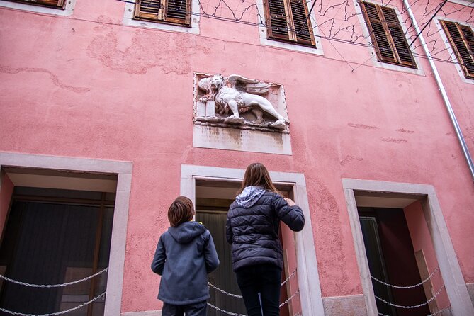 Family adventure in Koper Winged cat quest - Taverna Koper: a change of pace near the waterfront