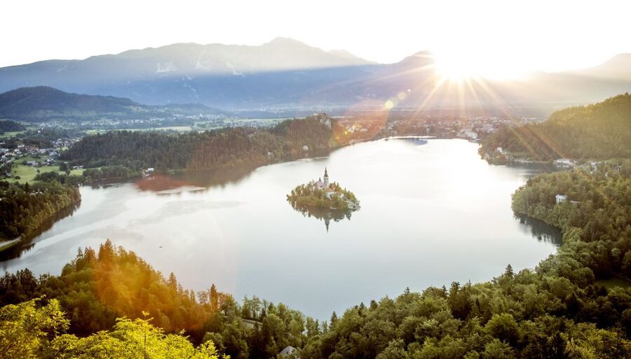 From Ljubljana: Trip to Lake Bled and Bled Castle - Guides make the difference