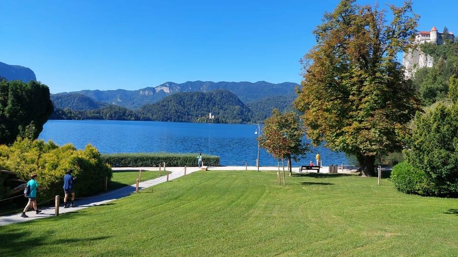 From Zagreb: Highlights Day Tour to Bled and Ljubljana - The two-hour drive from Zagreb to Lake Bled