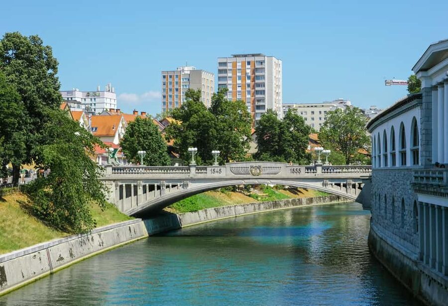 From Zagreb: Ljubljana and Lake Bled Private Day Tour - Bled Castle and the best views
