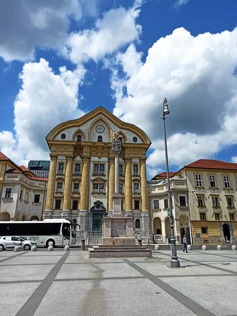 From Zagreb: Ljubljana and Lake Bled Small Group Guided Tour - The approach to Lake Bled