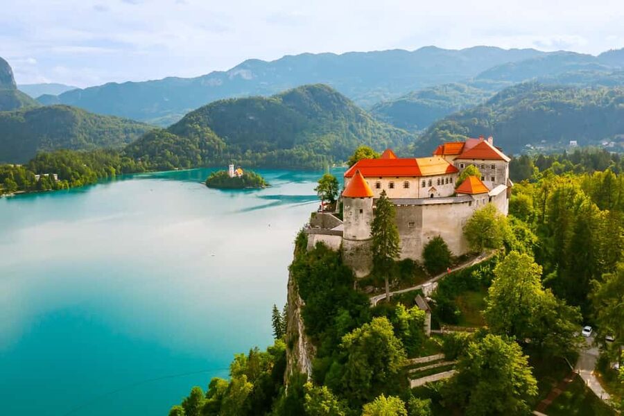 From Zagreb: Ljubljana and Lake Bled Tour - Two free hours in Ljubljana