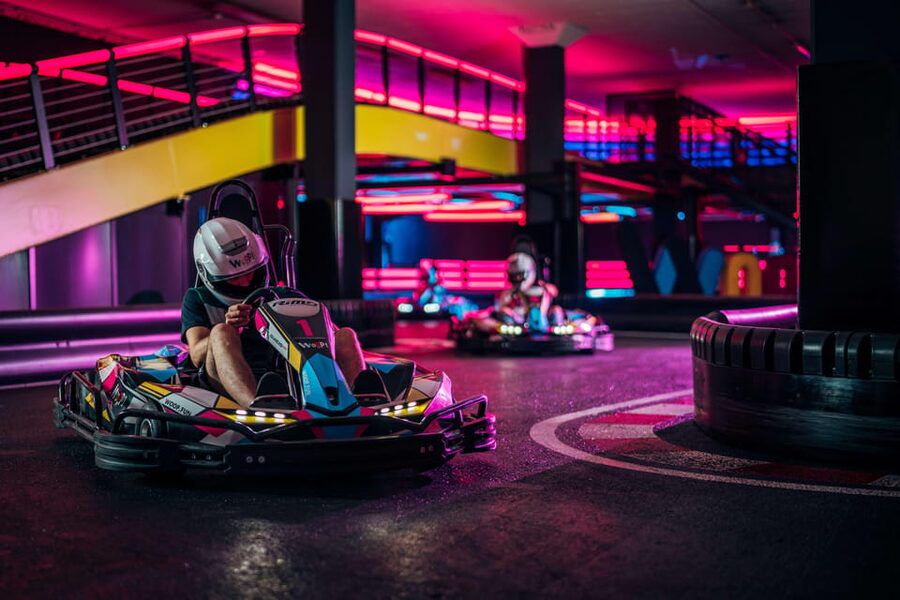 Gokart experience at Woop! karting - the fastest attraction - A useful activity for mixed groups