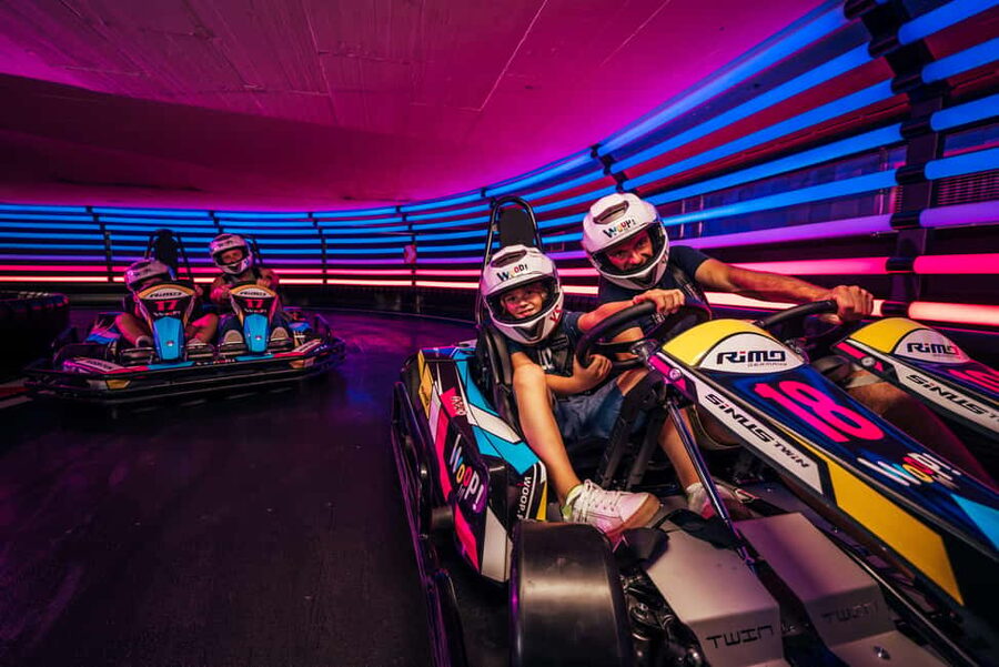Gokart experience at Woop! karting - the fastest attraction - Registration sets your speed level