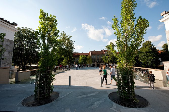 Guided Walk and Funicular Ride to Ljubljana Castle - Why this two-hour route works well in Ljubljana