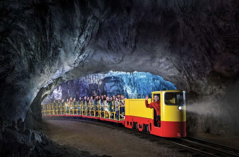 Koper/Trieste: Postojna Cave & Predjama Castle Tour & Ticket - Making the most of the 30-minute cave break