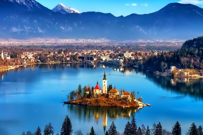 Lake Bled and Ljubljana Group Shore Experience from Koper - Food, cake, and the family-run restaurant option