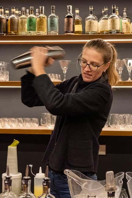 Ljubljana: Broken Bones Gin Experience with Cocktails - Key points about the Broken Bones experience