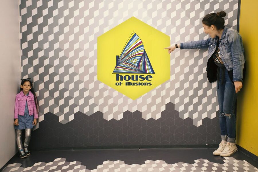 Ljubljana: House of Illusions Entrance Ticket - Gravity, size, and the room of impossible proportions