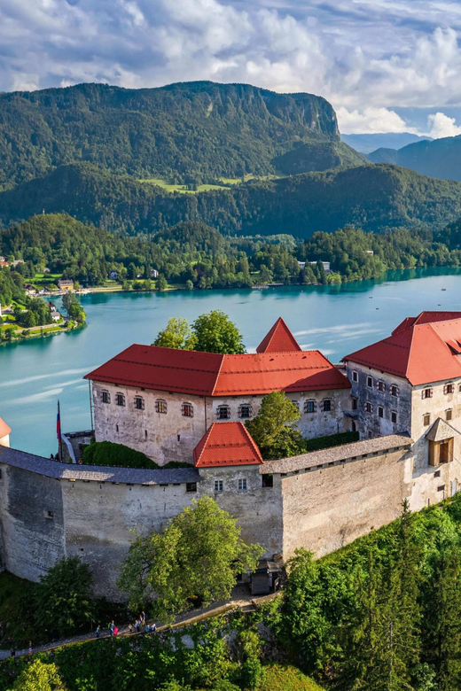 Ljubljana: Lake Bled, Postojna Cave, and Predjama Day Tour - Why this day trip works from Ljubljana