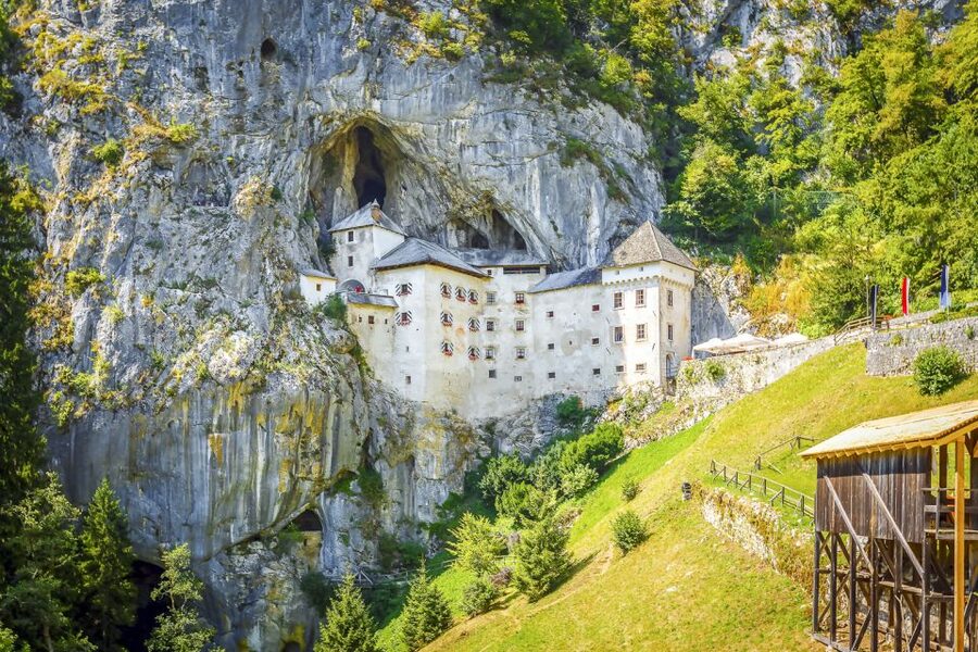 Ljubljana: Lake Bled & Postojna Cave Day Trip - Why this route works from Ljubljana