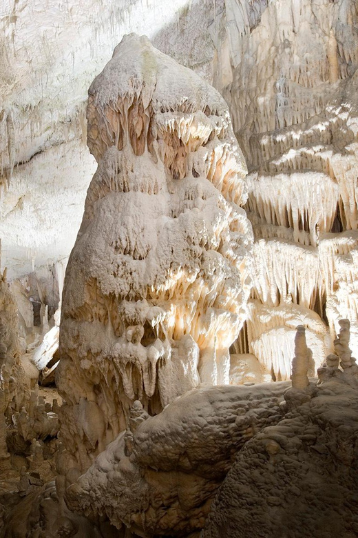 Ljubljana: Postojna Cave and Predjama Castle Tour - Weather, clothing, and comfort