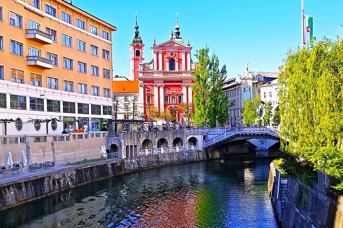 Ljubljana Private Family-Friendly Historic Old Town Guided Tour - Triple Bridge and Plečnik’s city plan
