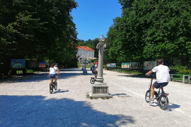 Ljubljana Sightseeing Tour by Electric Bikes - What the guide adds to the ride