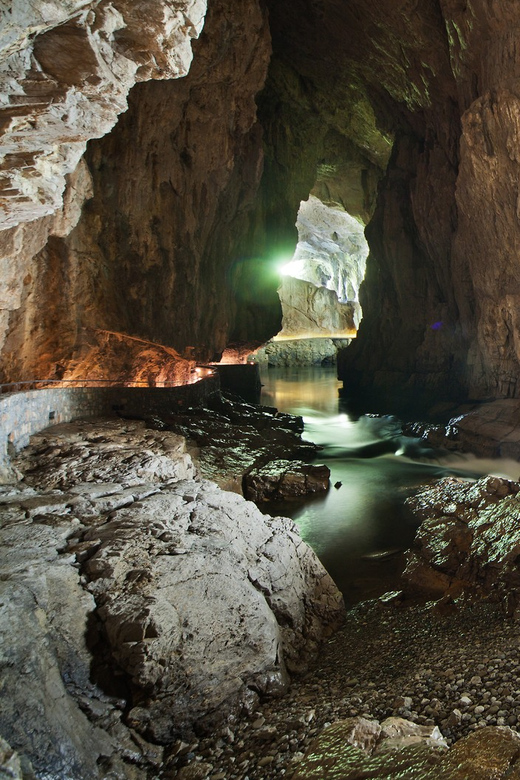 Ljubljana: Škocjan Caves, Rakov Škocjan & Predjama castle - Who should book this day trip?