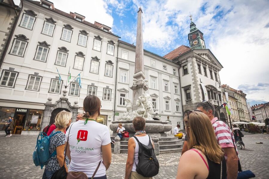 Ljubljana: Slovenian Cuisine Walking Tour with Tastings - Five stops that tell a Slovenian food story
