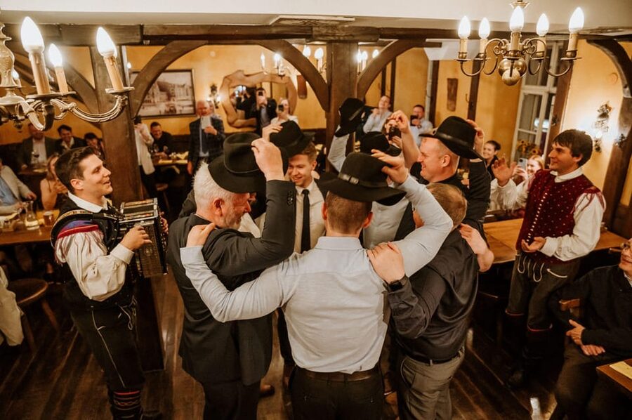 Ljubljana: Traditional Slovenian Dinner and Show - Key Details Before You Book
