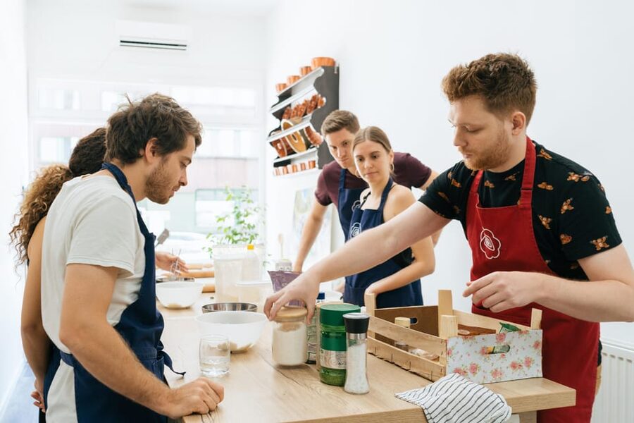 Ljubljana: Traditional Slovenian štrukelj Cooking Class - A Warm Welcome With Prosciutto and Cheese