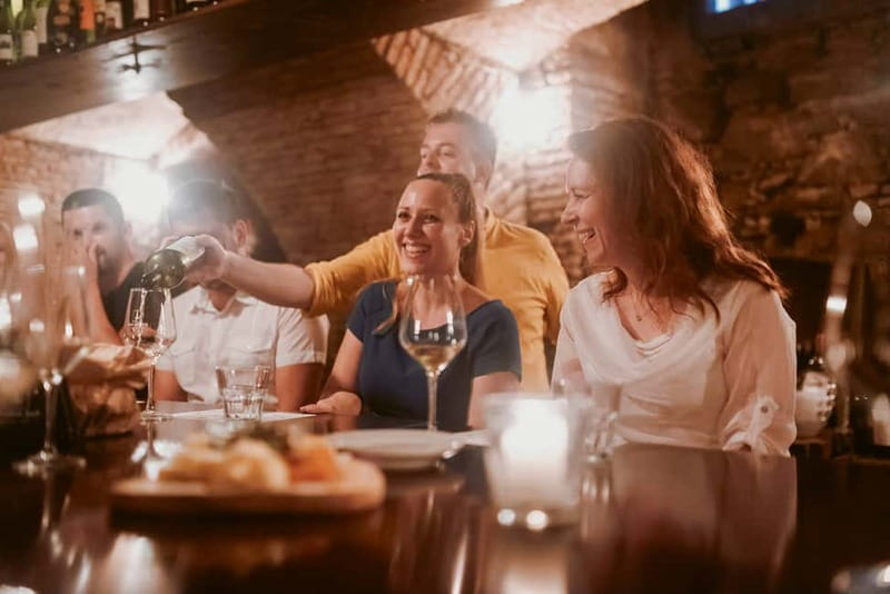 Ljubljana: Wine Tasting Experience with Appetizers - Seven pours, seven pieces of Slovenia