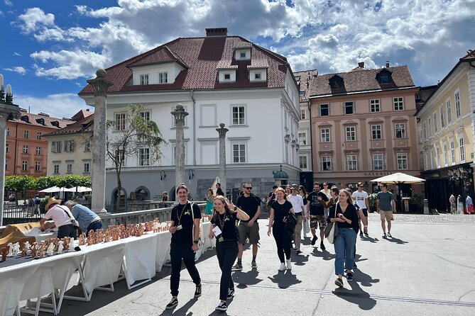 Love tour in Ljubljana - Tales of Love in Ljubljana - Town Hall and the love stories around Magistrat