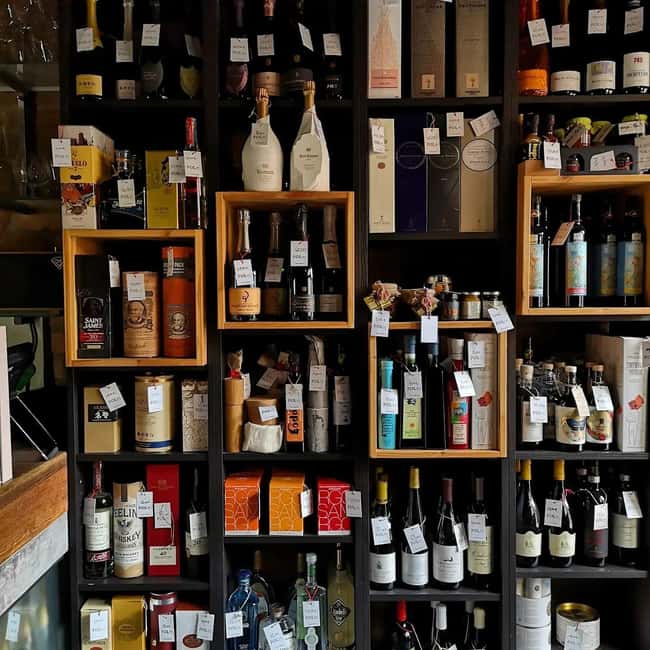 Maribor Wine Tasting Experience - Discover Wines of Slovenia - Arriving at Polek Wine & Coffee Bar