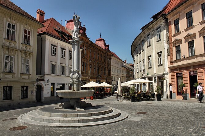 Old Town and Castle Group Tour in Ljubljana - Gornji Trg and Ljubljana’s oldest road