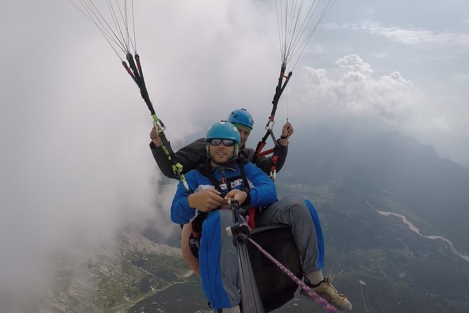 Paragliding Bovec - A Calm Flight With Optional Spins