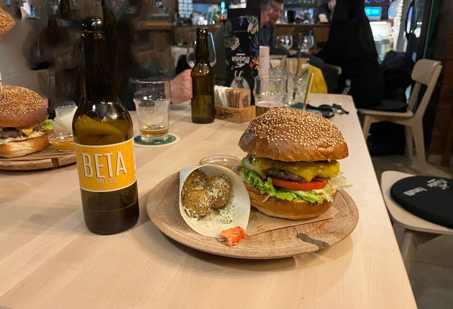Piran: e-bike&snack in Istria - How the staff support affects the day