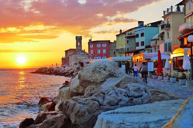 Piran & Panoramic Slovenian Coast - Small Group Tour from Koper - Tartini Square and the story behind its statue