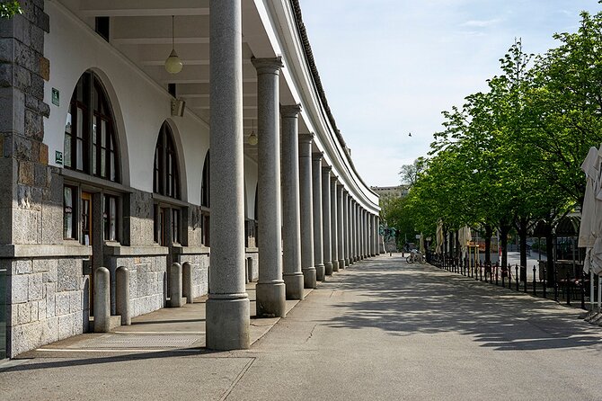 Plečnik's Ljubljana -UNESCO heritage- A walk among architect Plecnik's creations - Central Market and the two levels of Plečnik’s riverfront