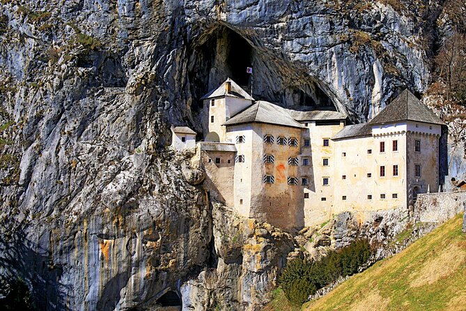 Postojna Cave and Predjama Castle Tour from Ljubljana - Why the first 9:00 cave tour matters