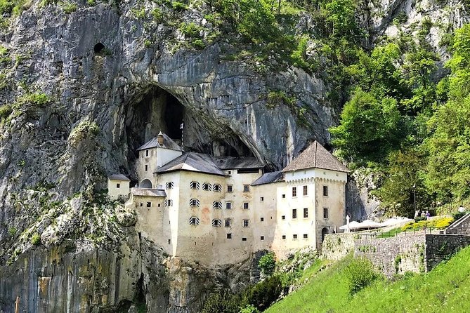 Postojna Cave and Predjama Castle Trip including entry tickets - What to wear and carry for the cave