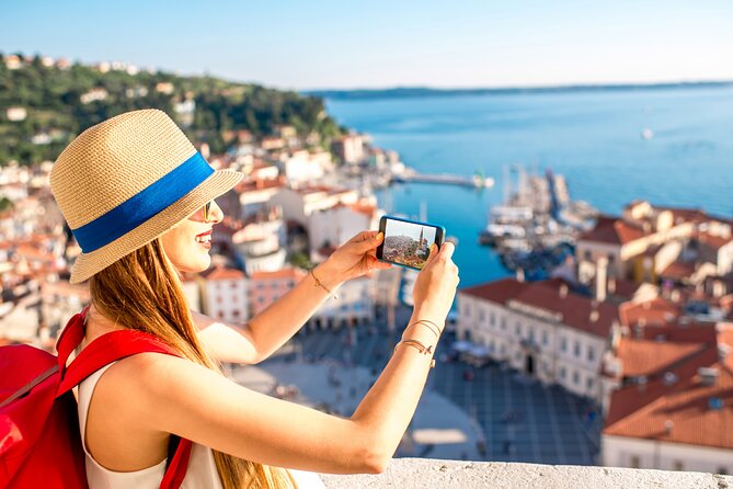 Postojna Cave, Predjama Castle and Piran with tickets included - The guide and the size of the group