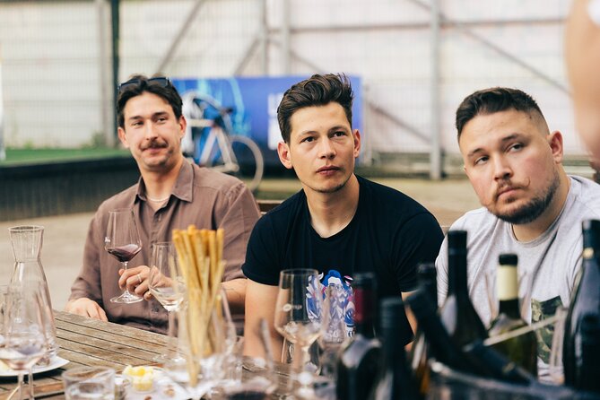 Private Wine Tasting Experience in Ljubljana - Snacks make the tasting easier