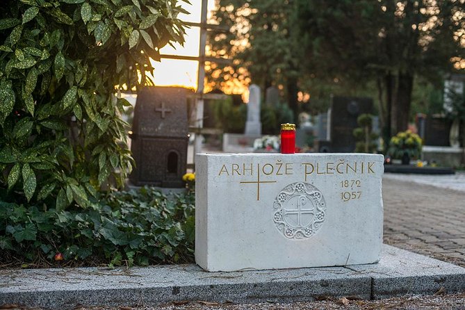 The Deadly Walk - Ljubljana Cemetery Tour - Tjaša’s personal style and the value of a private guide
