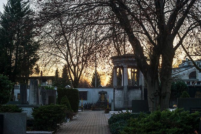 The Deadly Walk - Ljubljana Cemetery Tour - Timing, weather, and the practical side of the walk
