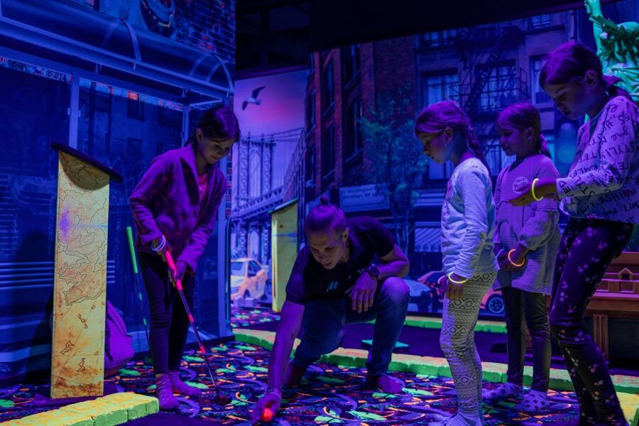 Woop! Glow golf: Ljubljana Btc City - When to Schedule Your Game