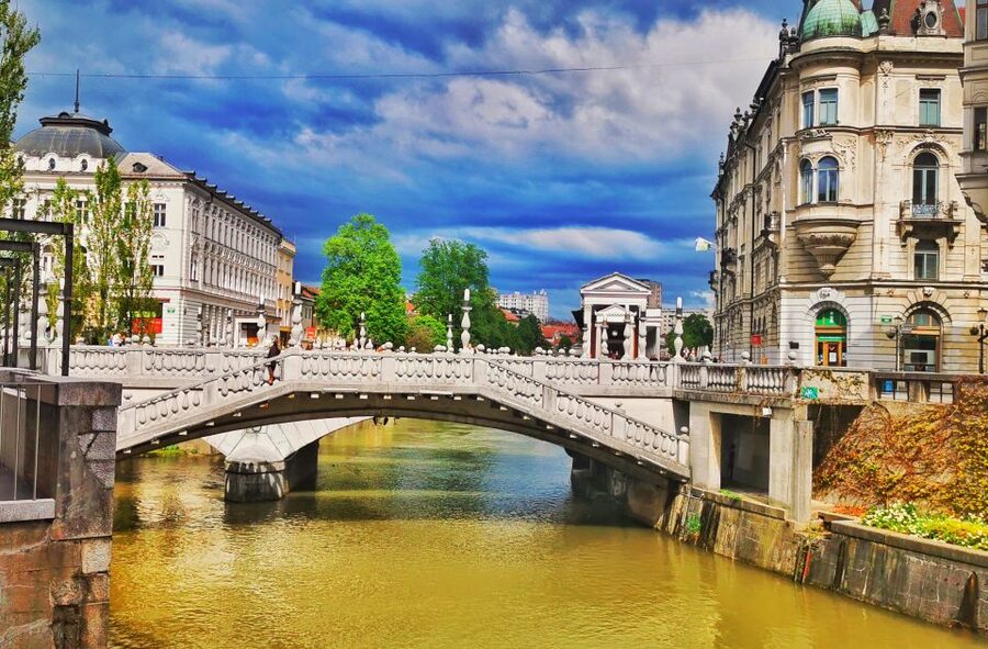 Zagreb: Day Trip Postojna Cave, Predjama Castle, & Ljubljana - Ljubljana gives you three hours to slow down