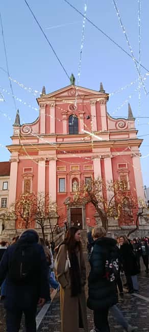 Zagreb: Lake Bled and Ljubljana Day Tour with Chocolate Gift - Bled Castle and the optional boat ride
